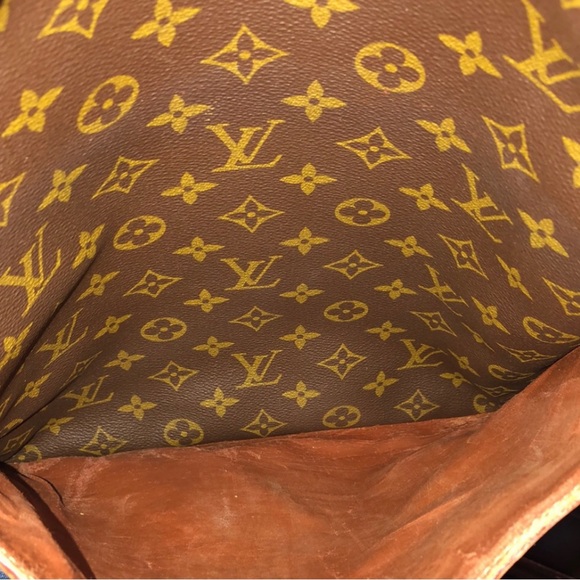 LOUIS VUITTON Danube GM Monogram Crossbody Messenger Shoulder Bag Lock/Key - Picture 9 of 17